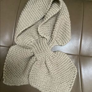 Taupe acrylic pull thru knot scarf